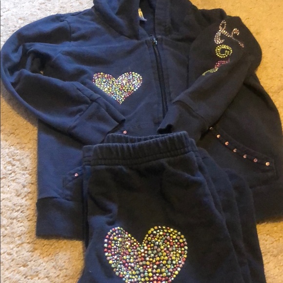 Track suit - Picture 2 of 3